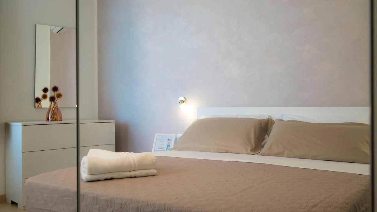 I Suoni Del Mare Apartman Porto San Giorgio Kültér fotó