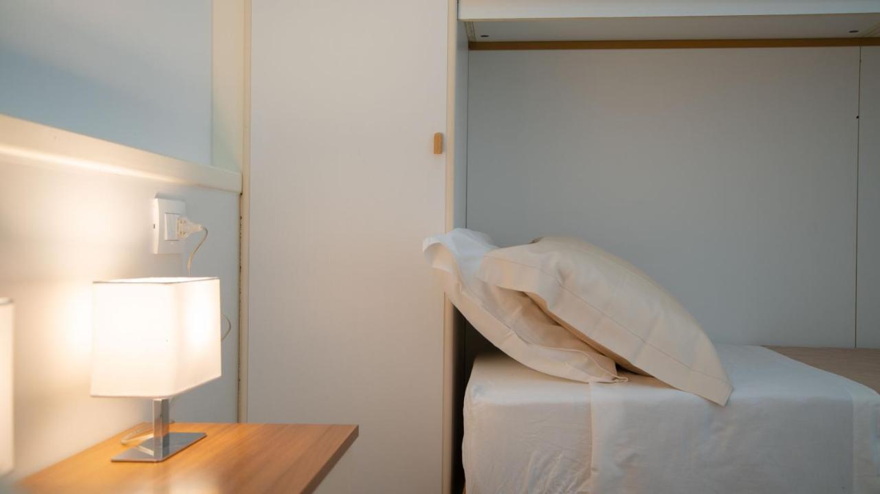 I Suoni Del Mare Apartman Porto San Giorgio Kültér fotó