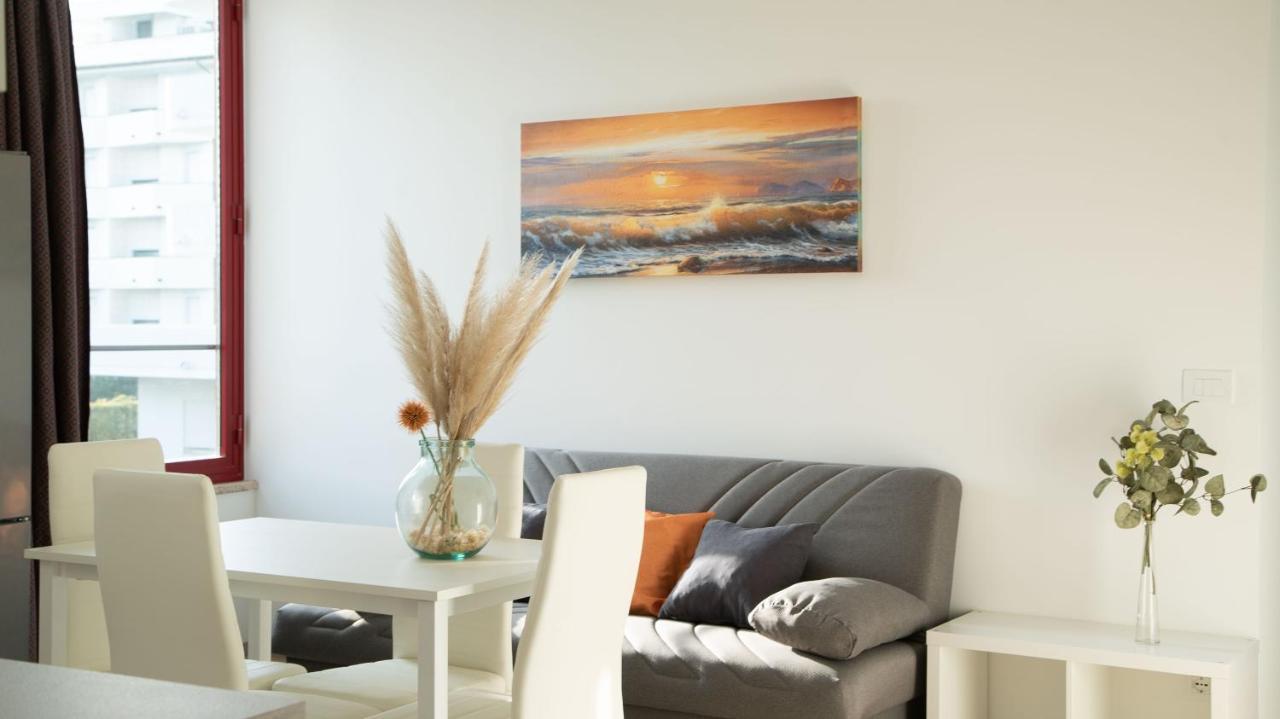 I Suoni Del Mare Apartman Porto San Giorgio Kültér fotó