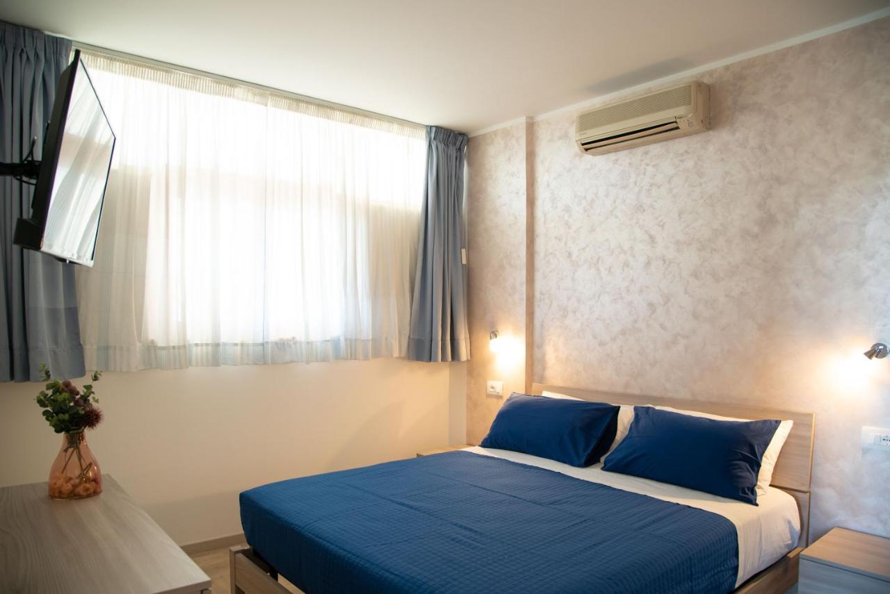 I Suoni Del Mare Apartman Porto San Giorgio Kültér fotó